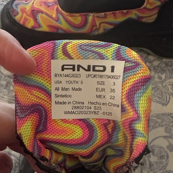 AND1 Kids' Black and Multicolor Sneakers - Picture 2 of 6